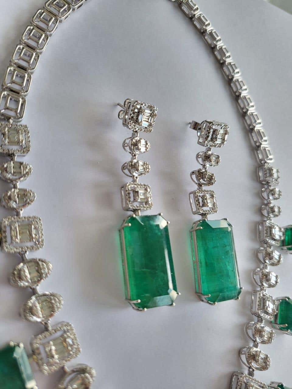 emeald necklace set with earrings