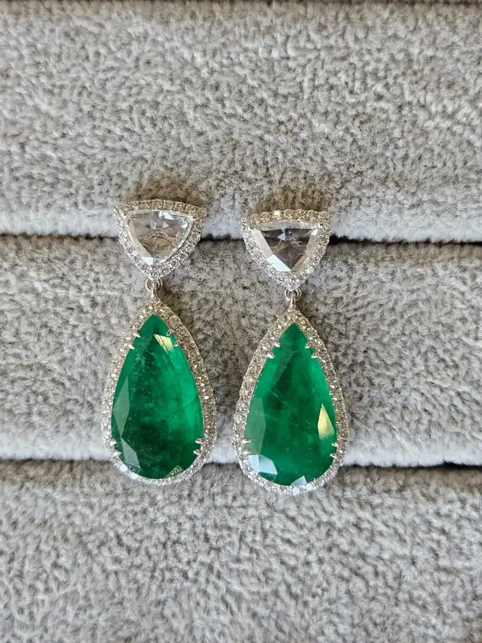 18K Gold, 15.01 carats Zambian Emeralds & Rose Cut Diamonds Drop Earrings