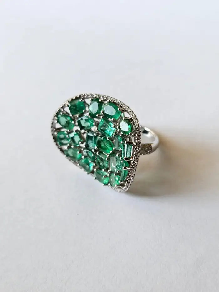 18k White Gold Handmade Statement Ring - Natural Zambian Emerald & Diamond Wedding Ring