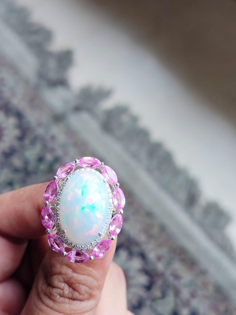 8.13 carats Ethiopian Opal, Pink Sapphires & Diamonds Cocktail Ring