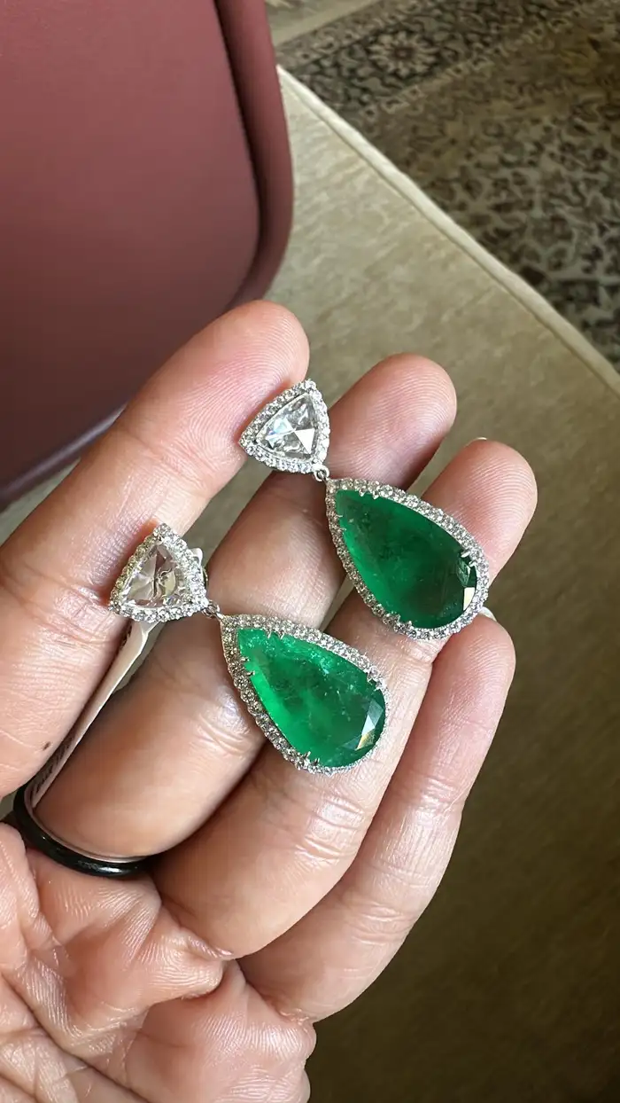 18K Gold, 15.01 carats Zambian Emeralds & Rose Cut Diamonds Drop Earrings
