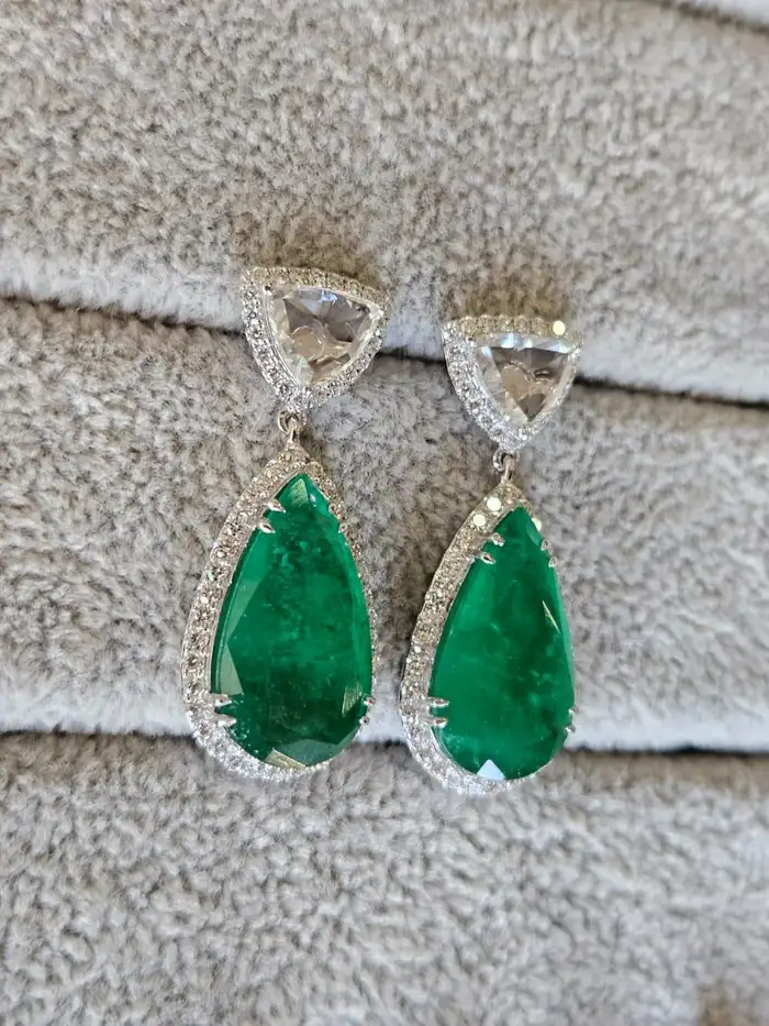 18K Gold, 15.01 carats Zambian Emeralds & Rose Cut Diamonds Drop Earrings