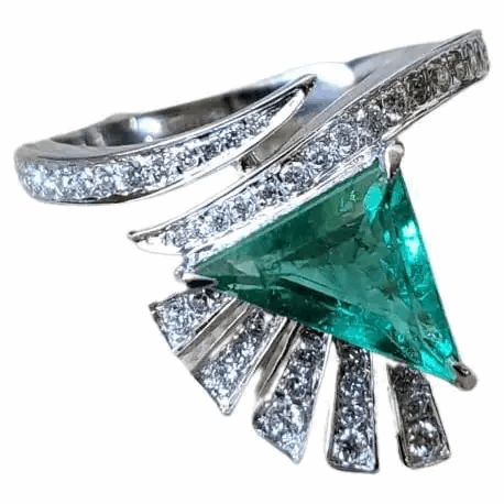 emerald engagement ring