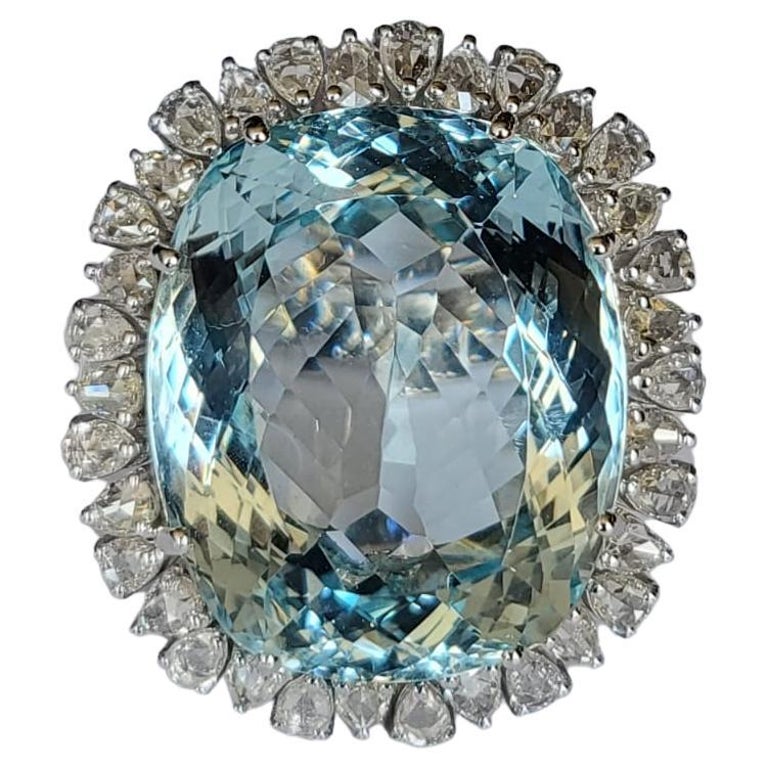18k White Gold, 30.06 Carats Aquamarine & Rose Cut Diamonds Cocktail Ring