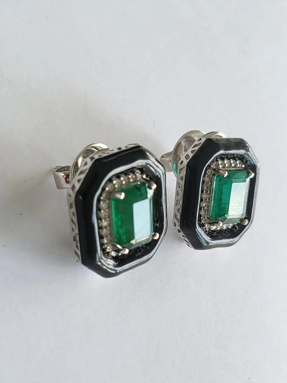 emerald earring